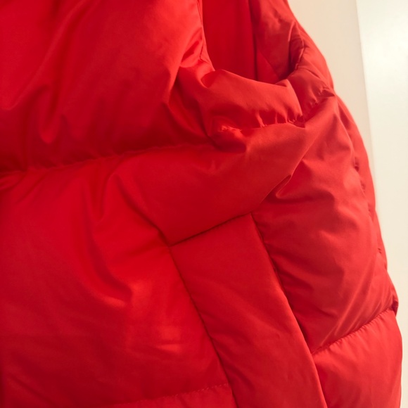 Lululemon Red Wunder Puff Vest - Picture 5 of 7